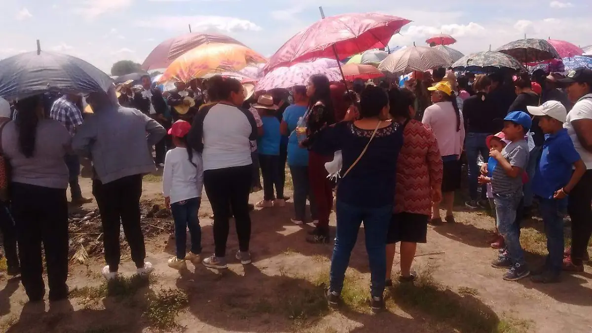 Difícil adiós le dieron a la mujer víctima del accidente del mercado 5 de mayo. Foto Cortesía.