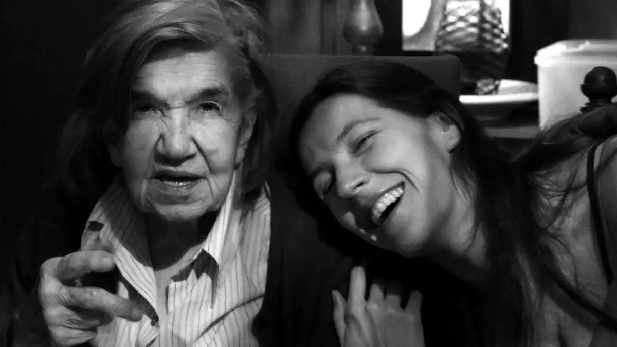 PRINCIPAL Abuela Mariana Hartasanchez