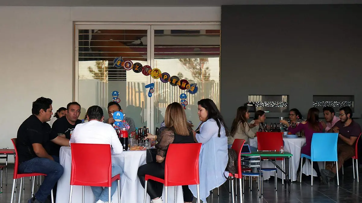 SJR Asistentes a la fiesta