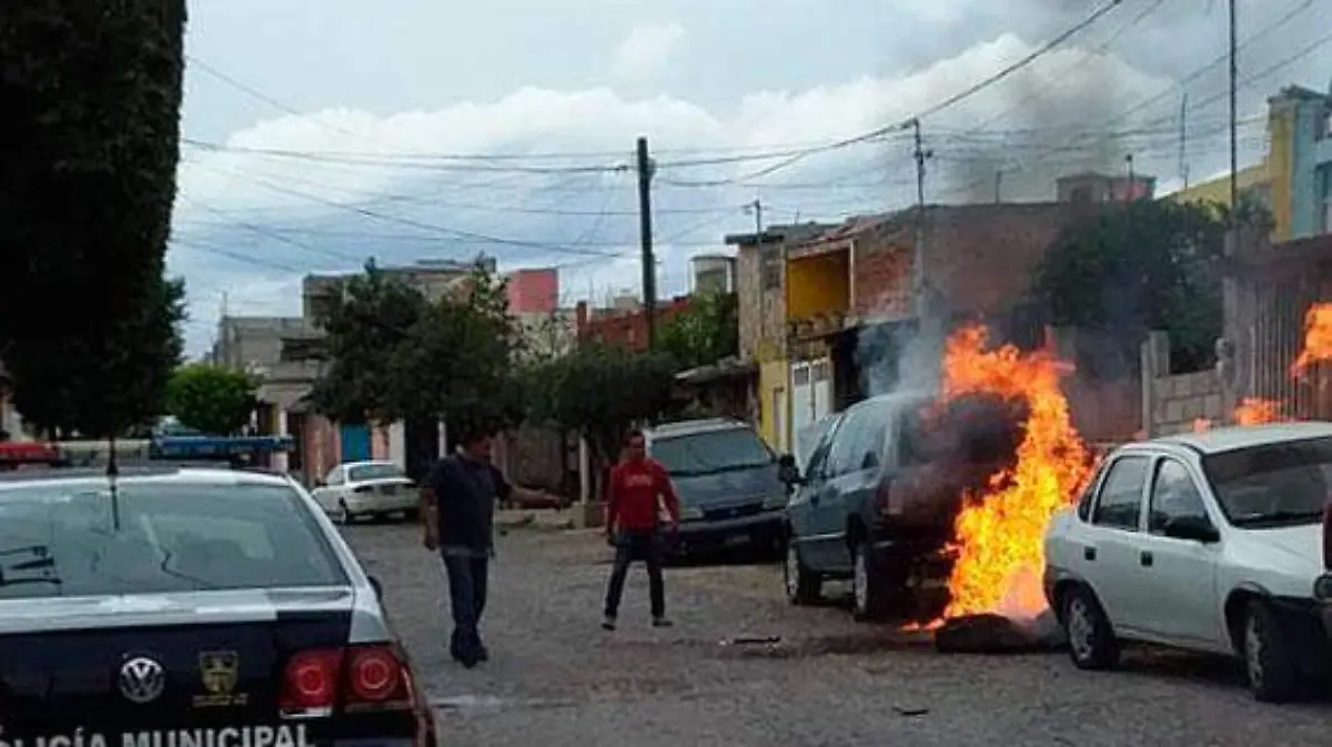incendio-camioneta