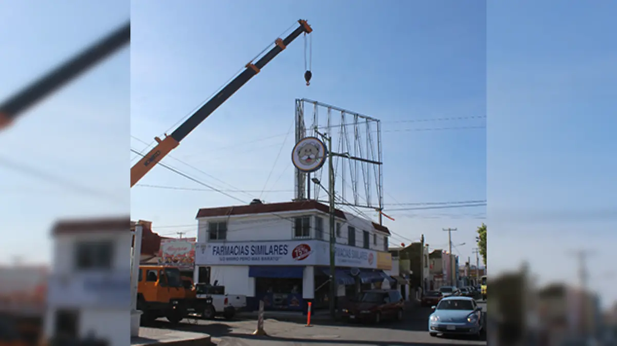 Nuevos anuncios espectaculares cuentan con los permisos necesarios, en