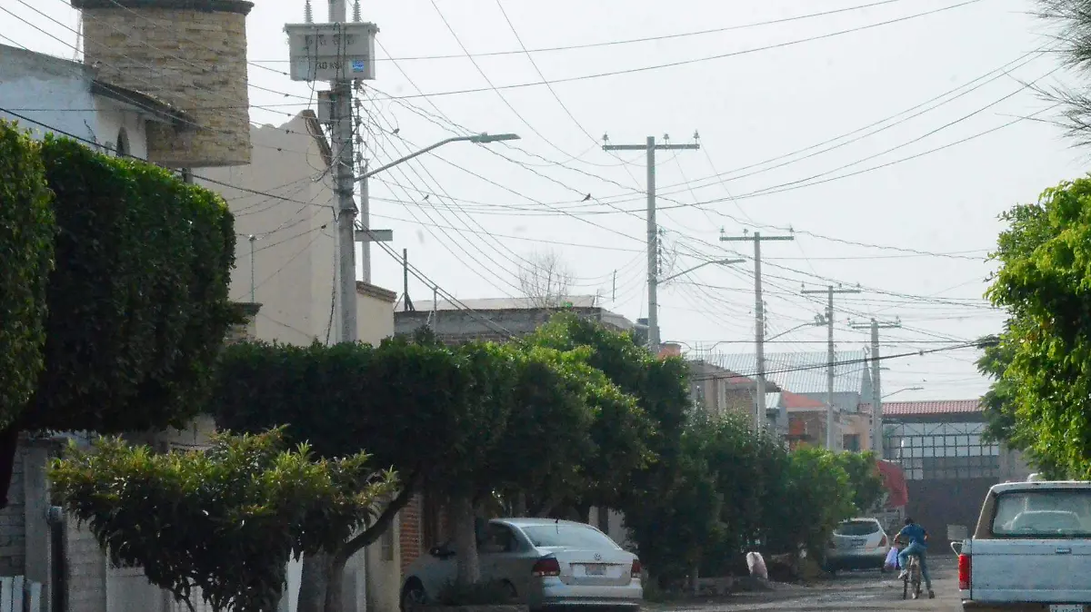Se instalaron 940 nuevas luminarias, las cuales tendrán 10 años de garantía.  Foto Luis Luévanos.