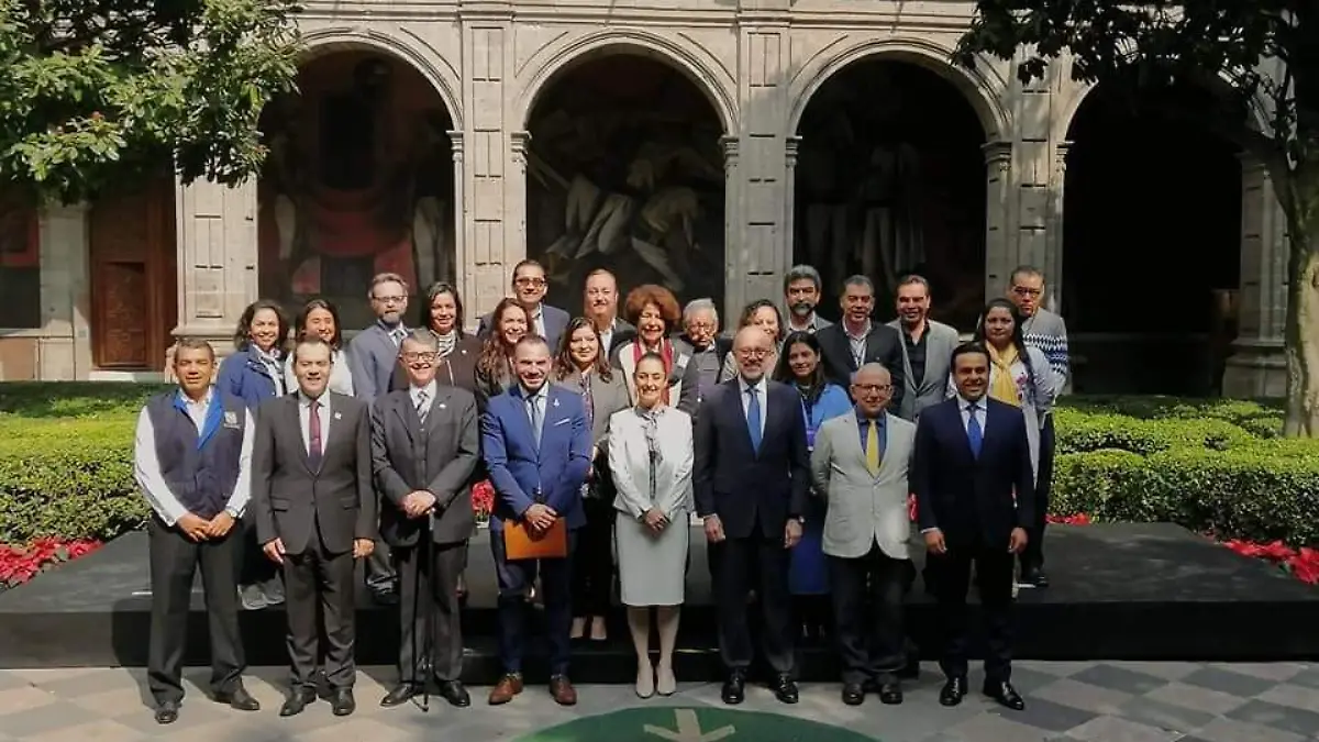 1.- Participantes