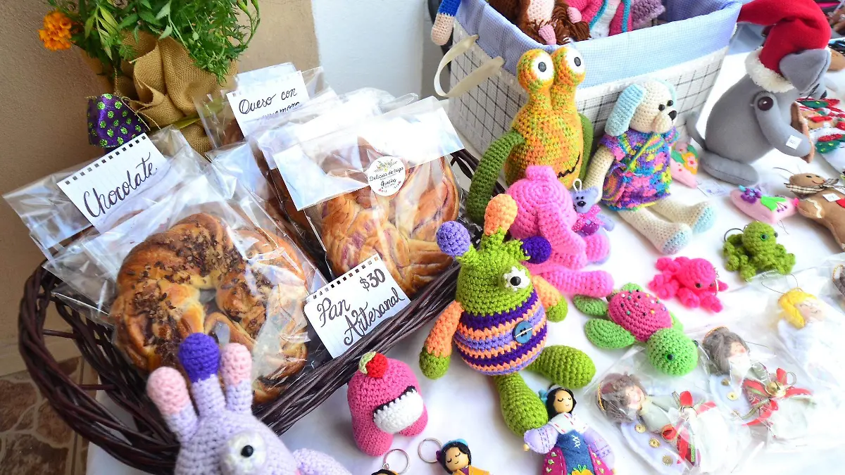 Muñecos de crochet, bazar mercadito