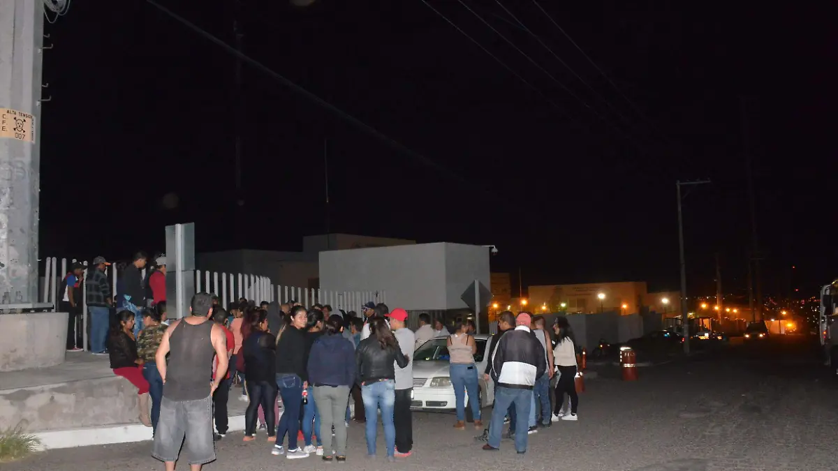 Ciudadanos han realizado diversos plantones en la Fiscalía.  Foto Luis Luévanos  El Sol de San Juan del Río.