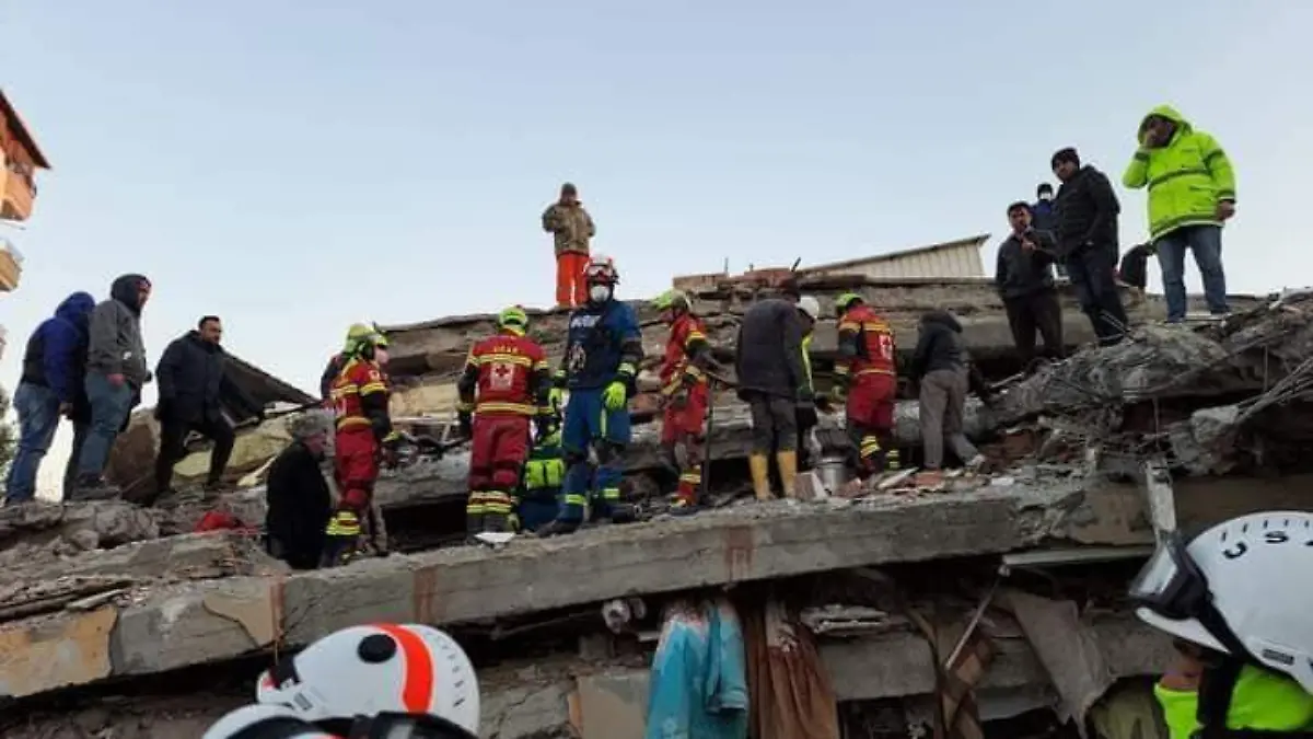 Especialistas en búsqueda en estructuras colapsadas