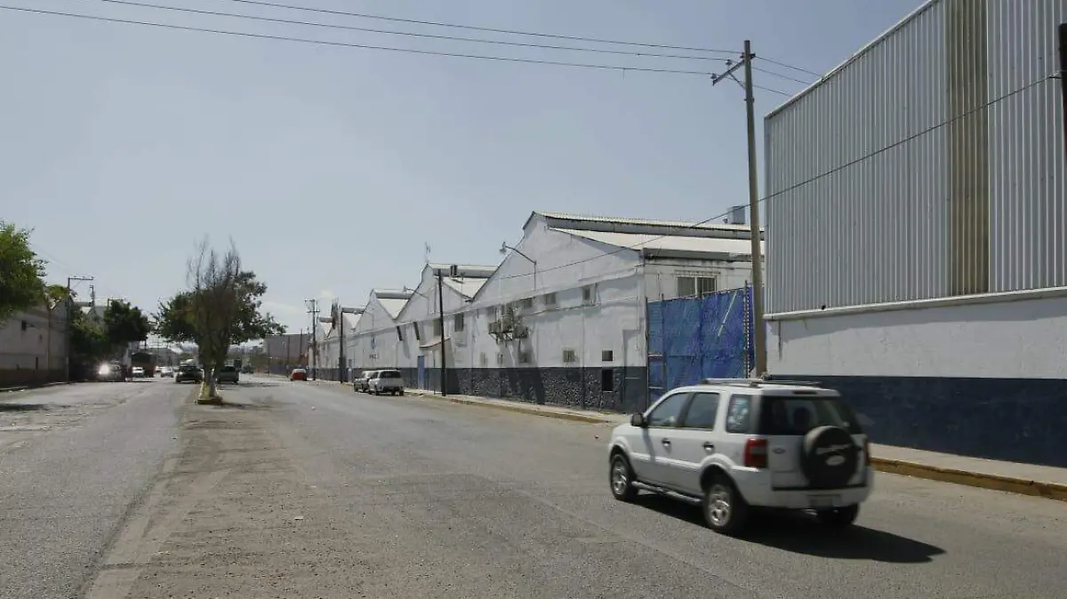 El perímetro dela calle Fulton, en el parque industrial es vulnerable a los atracos.