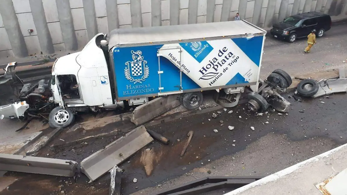 28 SEPT. Los tres ocupantes