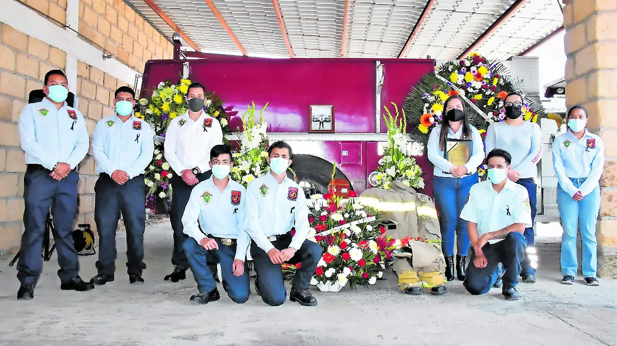 13 MAR GUARDIA DE HONOR EN LAS INSTALACIONES