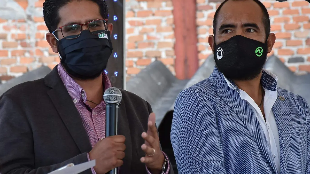 SJR Rafael Guerrero de la UTSJR y José Guadalupe Román de CANACINTRA