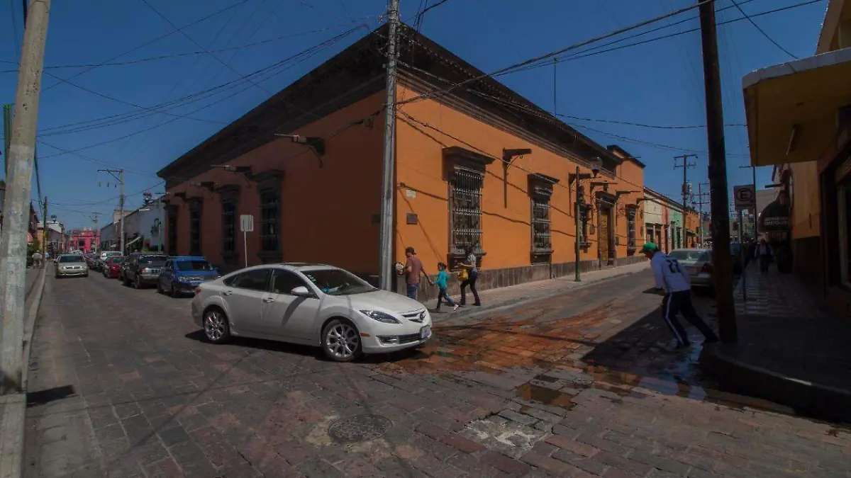 f39fd868-9c5e-42b0-9325-15b3db83dccd