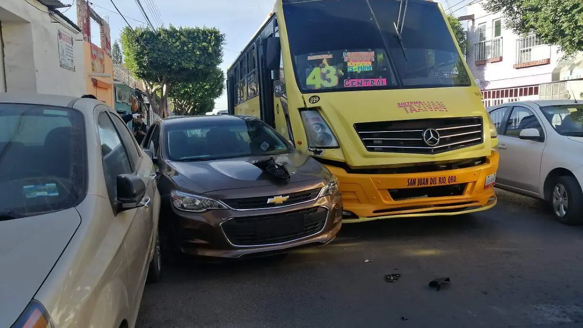 SJR 28 ENE AUTO Y CAMION