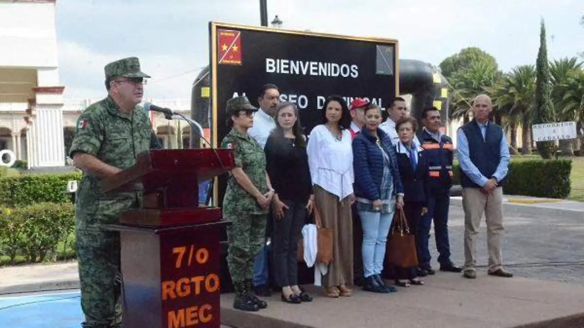 El Séptimo Regimiento Mecanizado llevó a cabo una nueva edición de los Paseos Dominicales.  Foto Luis Luévanos.