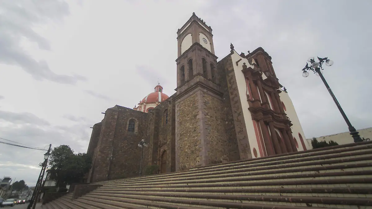 Amealco implementar_ el modelo a seguir que se d_ a conocer por parte del estado para la reanudaci_n de actividades.C_sar Ortiz. El Sol de San Juan del R_o.