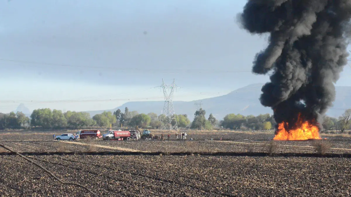 13 FEB EL FUEGO SE EXTENDIO