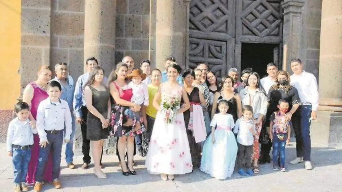 6.- Rodeada