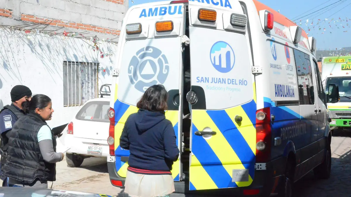 08 ENE PARAMEDICOS ACUDIERON