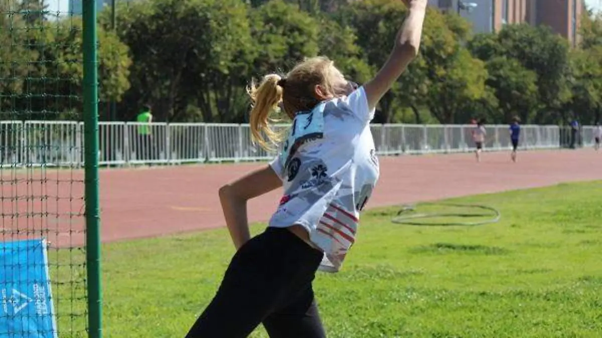DEP 30 LA ADOLESCENTE