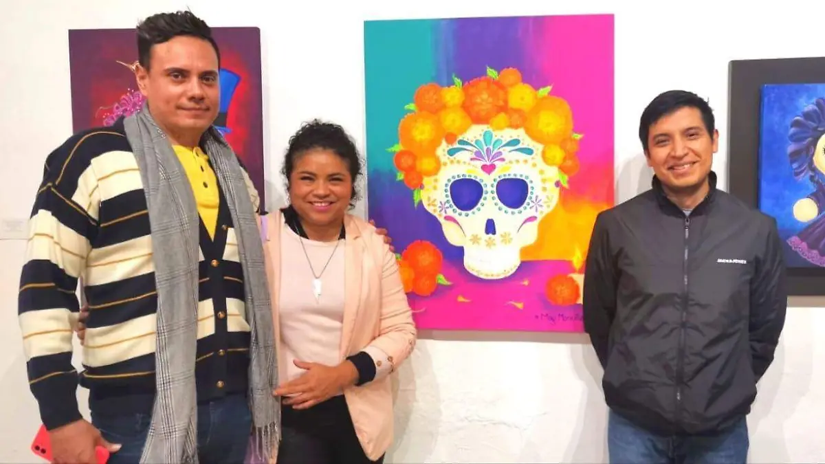 FOTO PRINCIPAL SJR Acompanada de Gustavo Barcenas y Aris Rojo