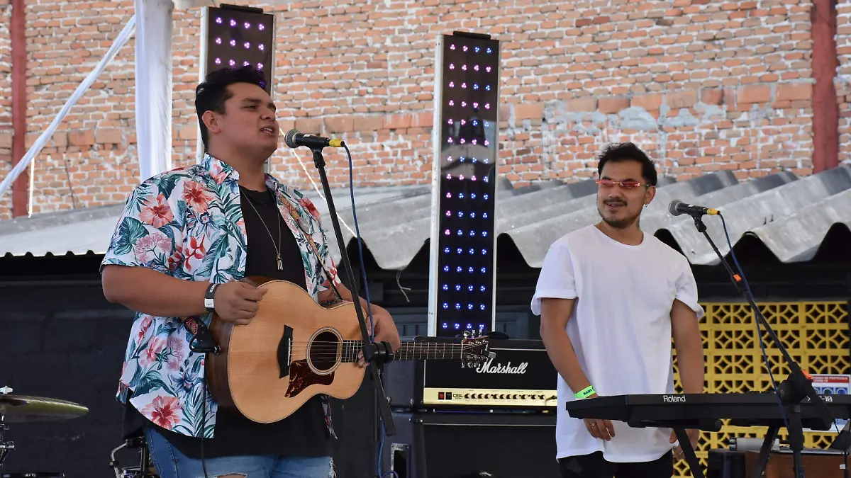 SJR Jovenes cantautores en el festival