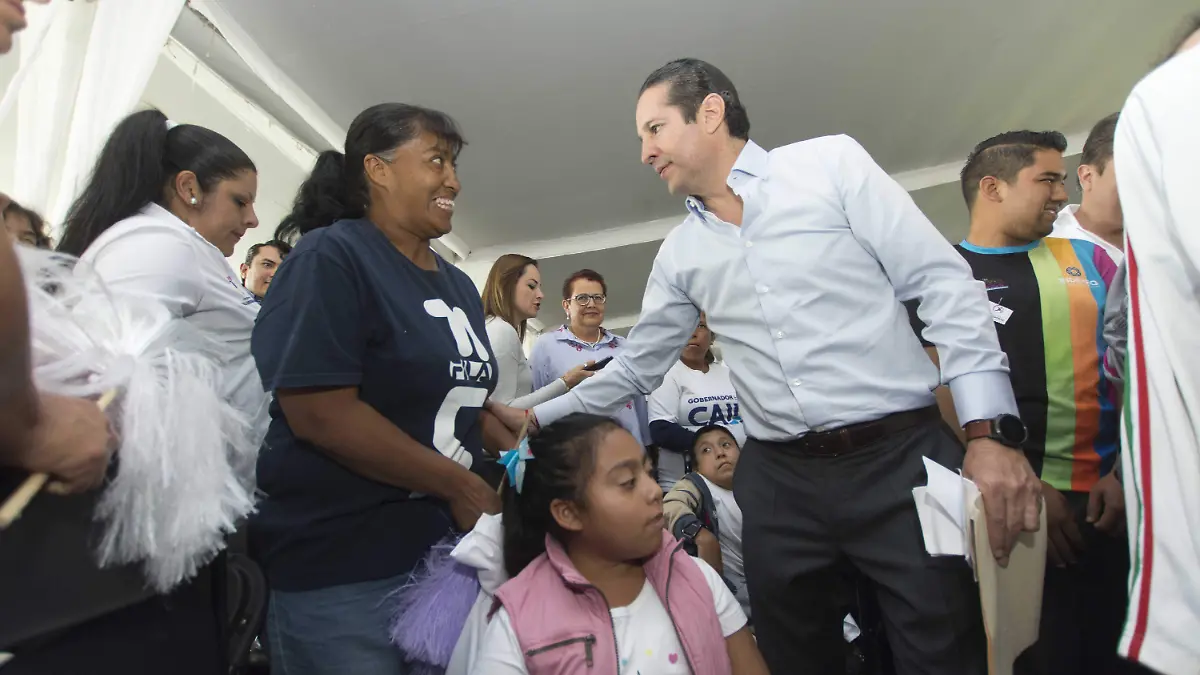 Gobernador del estado, Francisco Domínguez Servién, buscará abatir pobreza extrema. Foto César Ortiz.