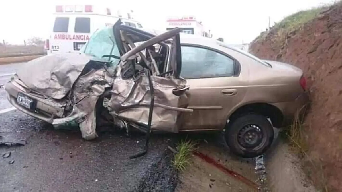 05 NOV. Al interior de este vehículo perdió