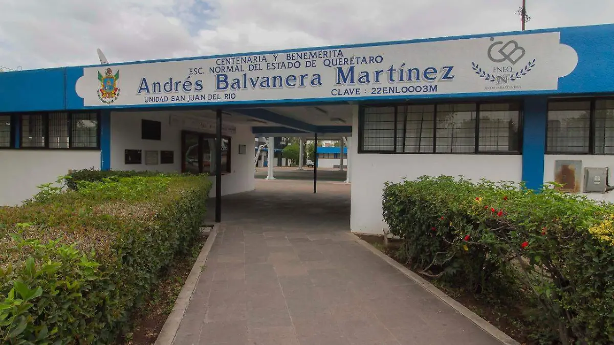 Buscan recopilar toda la información de la escuela normalista de San Juan del Río para