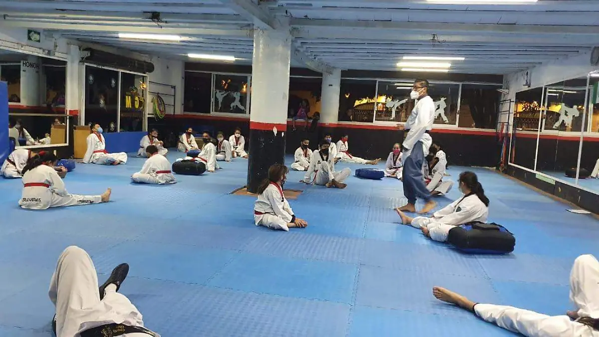 DEP 30 LOS TAEKWONDOINES