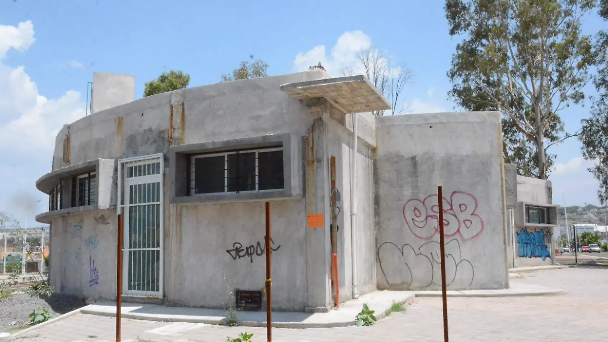 Pandemia por Covid-19 detuvo la construcción de la sede de Grupo Reto SJR.  Foto Luis Luévanos  El Sol de San Juan del Río.