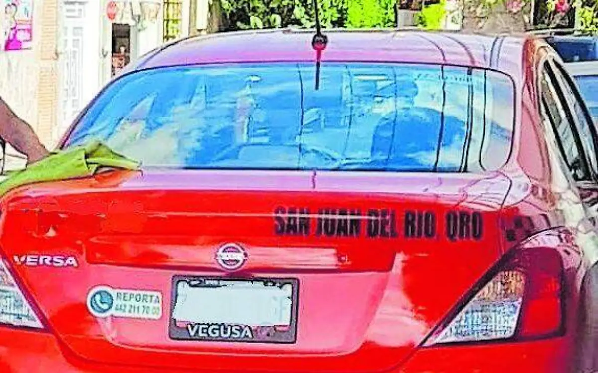 SJR POLI LA MUJER_CMYK