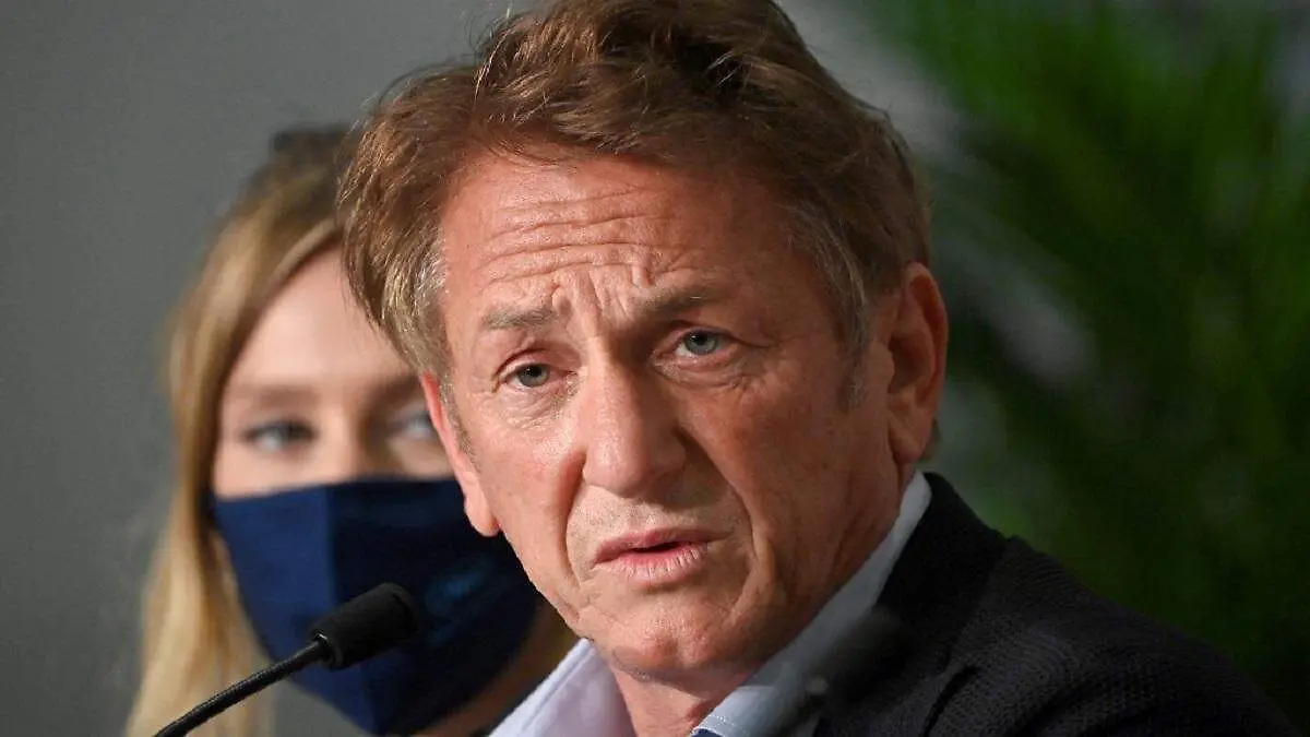 sean-penn-011109-AFP