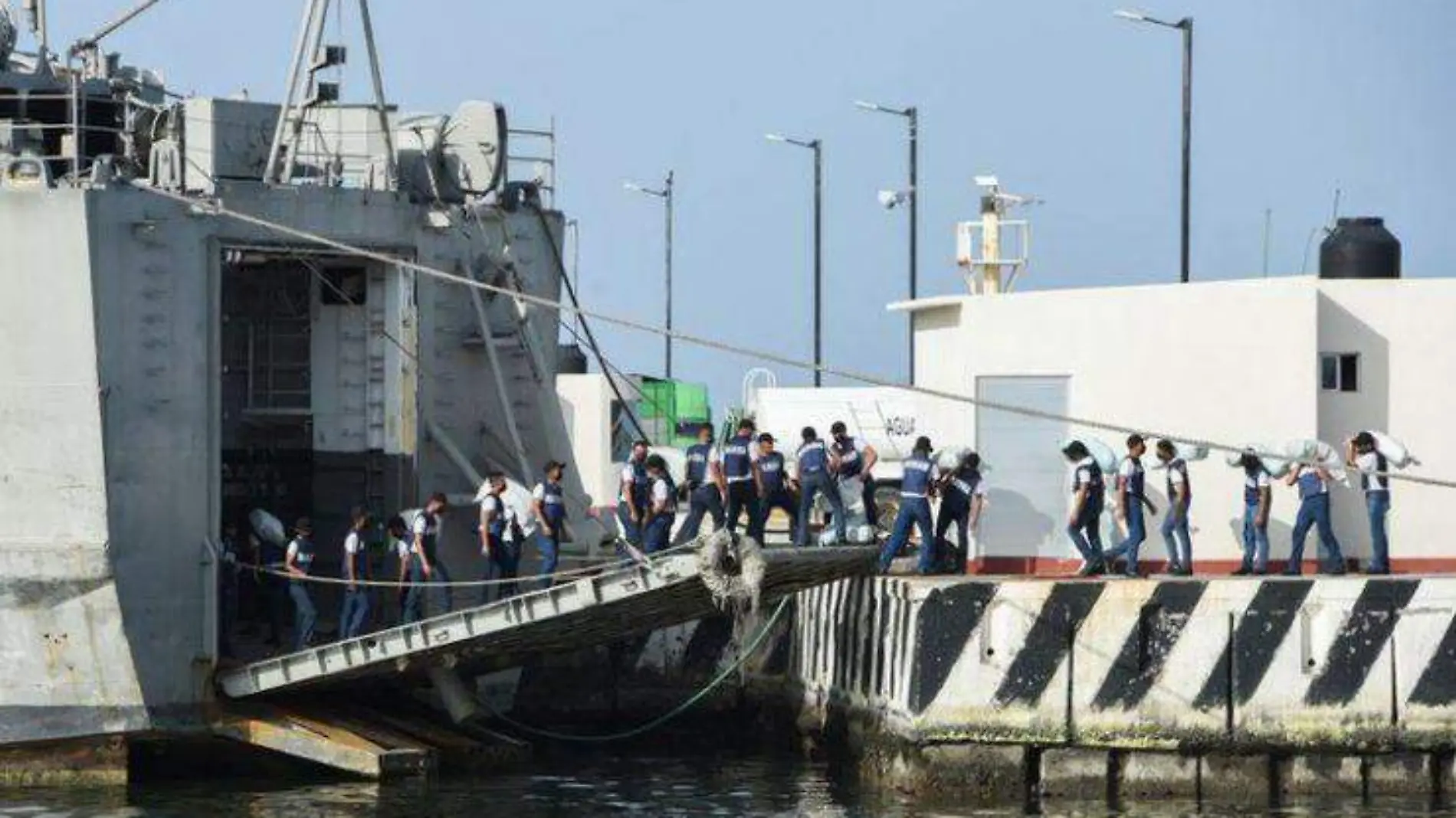 barco-ayuda-humanitaria-cuba-Reuters