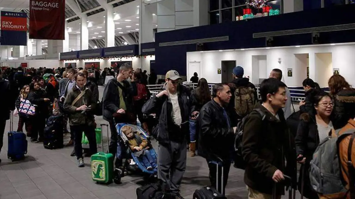 aeropuerto-nueva-york-vuelos candelados-Reuters