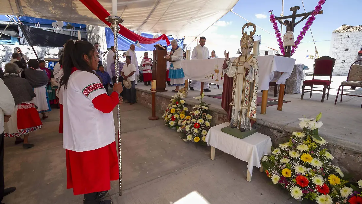 Hacen ceremonias previas