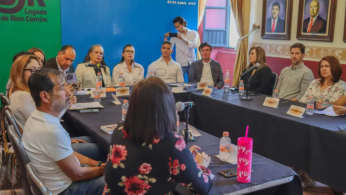 SJR En mesa
