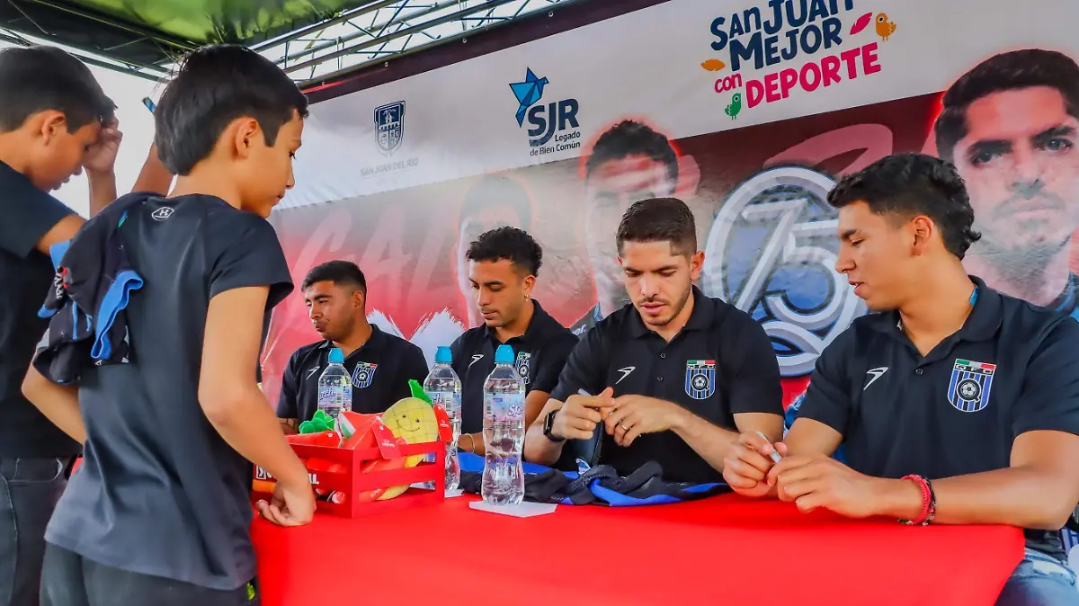 130825_firma_jugadores de gallos_maquio_CO_19