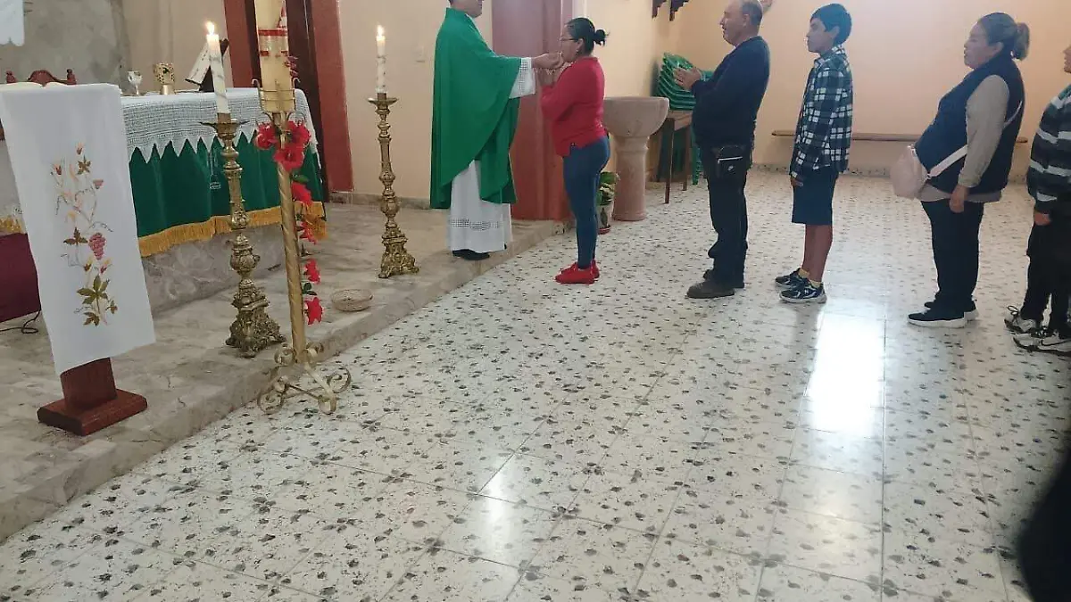 Exhortan a los creyentes a participar en la exposición del Santísimo