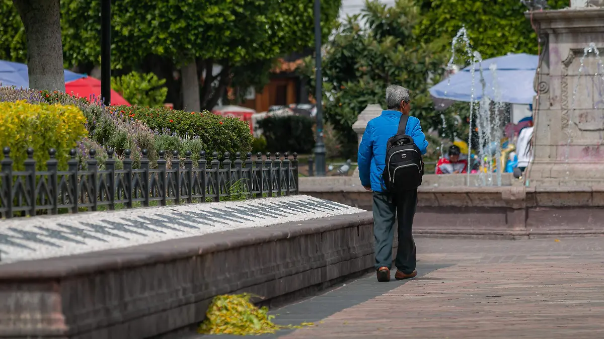 181023_personas de la tercera_edad_adultos grandes_CO_13