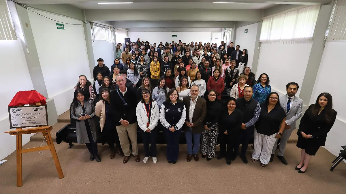 sjr El plantel tiene un constante