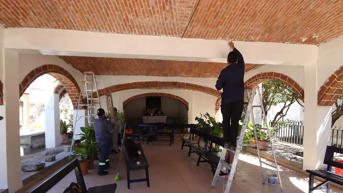 sjr De manera gradual van haciendo