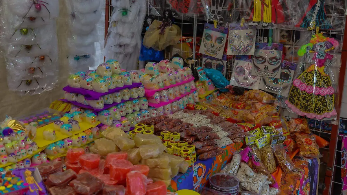 191024_comercio_dia de muertos_jardin fudadores_dulces_disfraces_CO_94