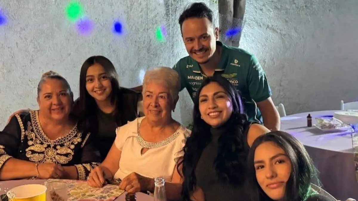 FOTO PRINCIPAL SJR Su familia