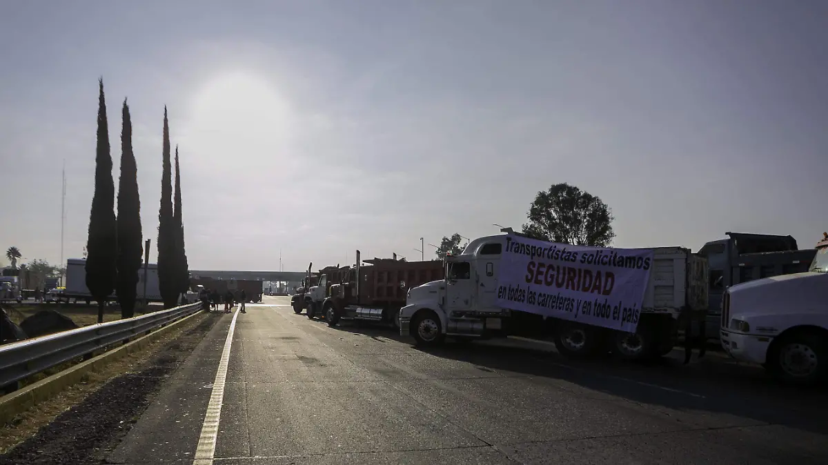 241125_bloque_caseta palmillas_guardia nacinal_transportistas_CO_24