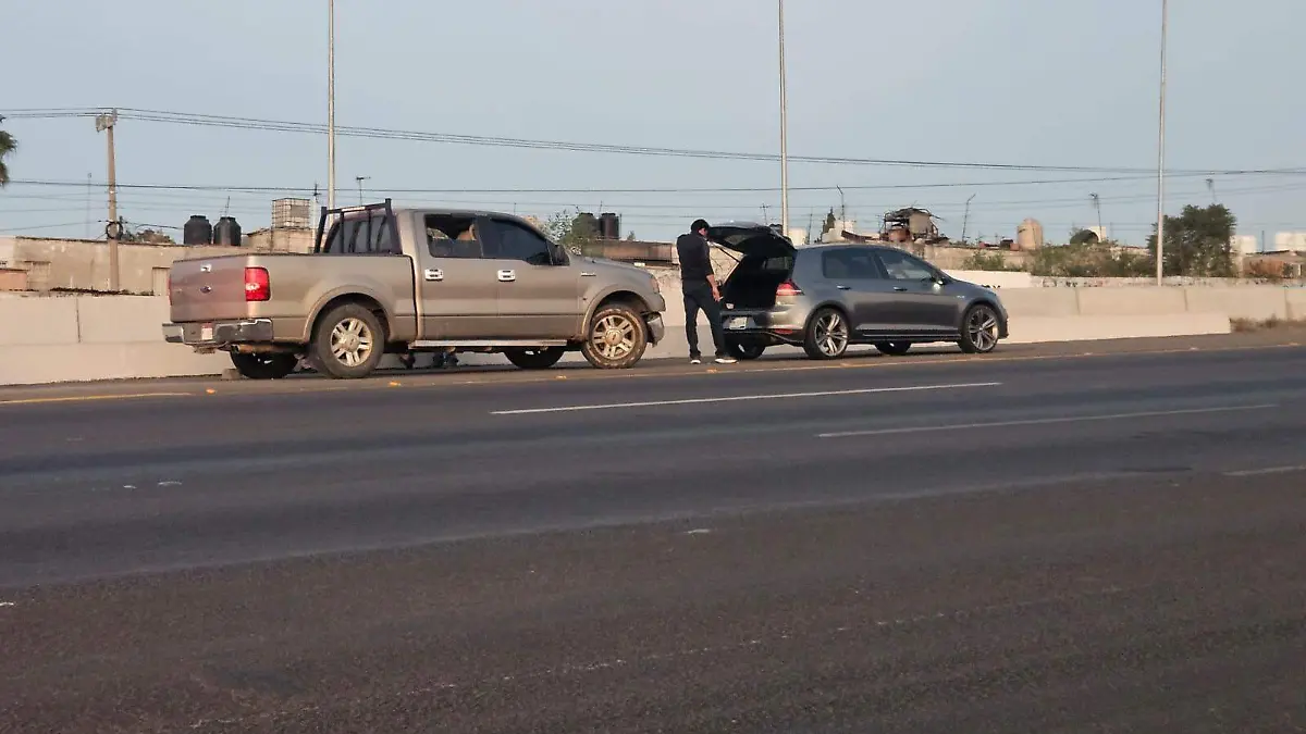 SJR POLI QUEDARON DETENIDOS EN EL CARRIL