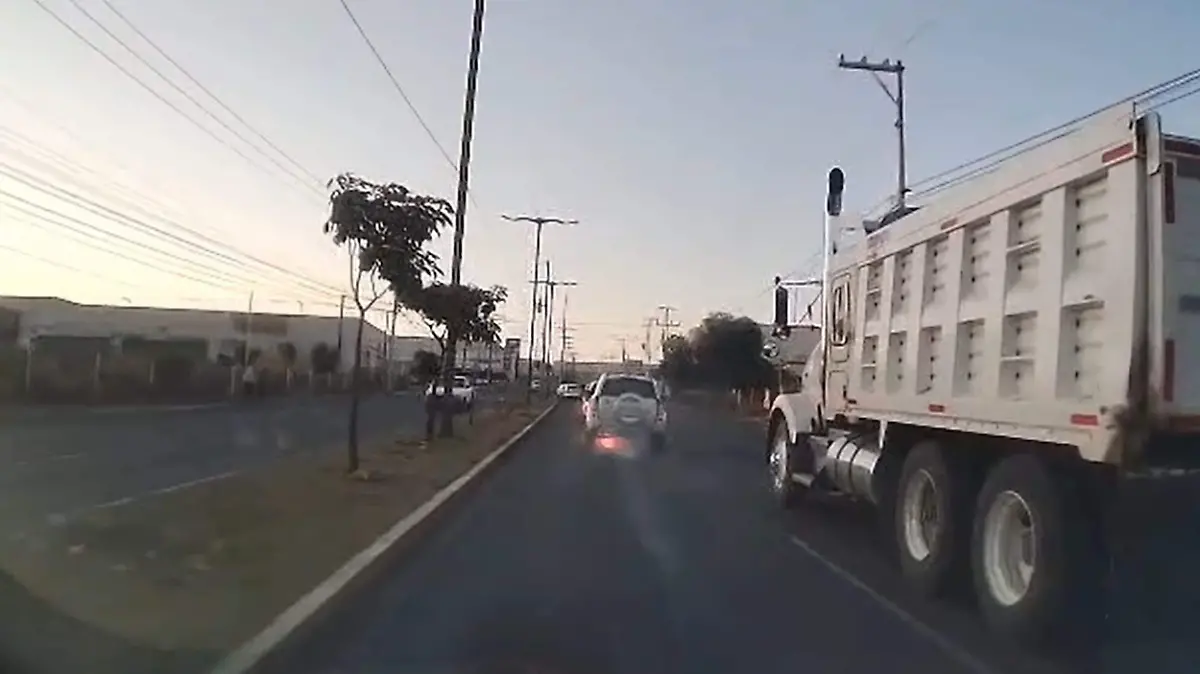 camioneta se incendiaba