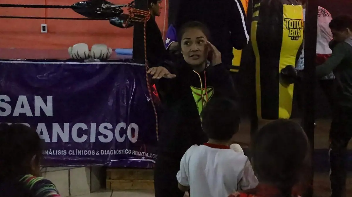 041025_box_lupita_ldvu (159)