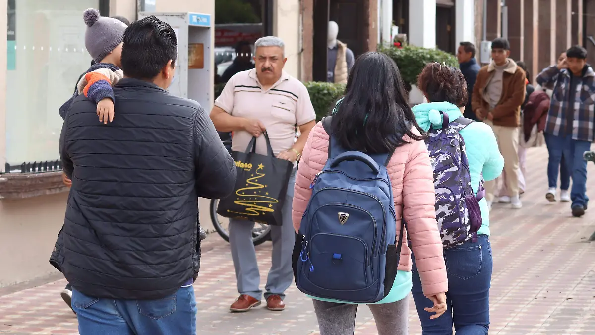 sjr Todavía queda una