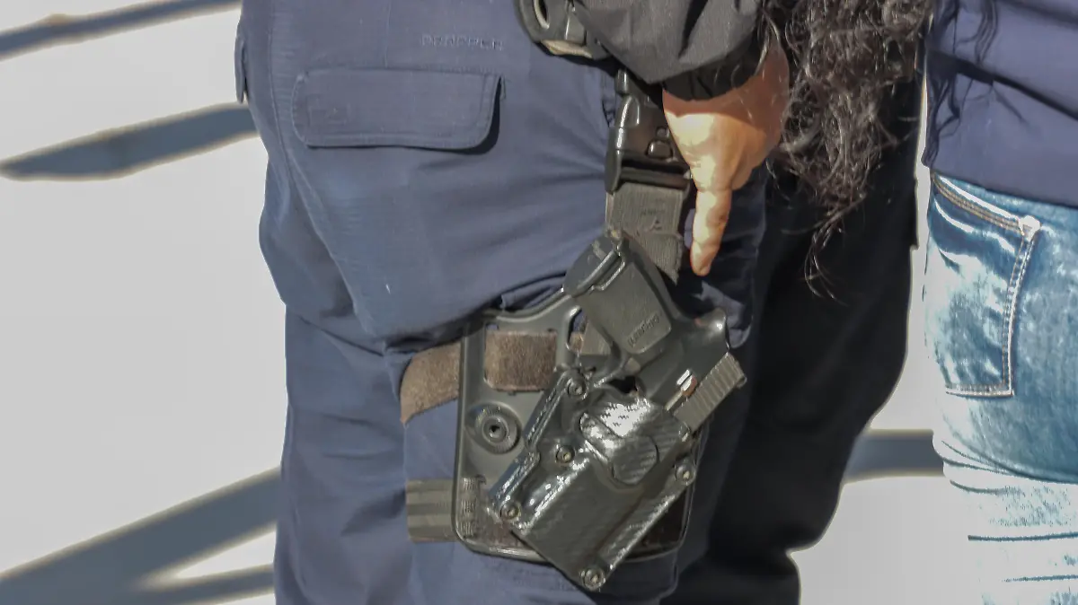 sjr Los oficiales pusieron