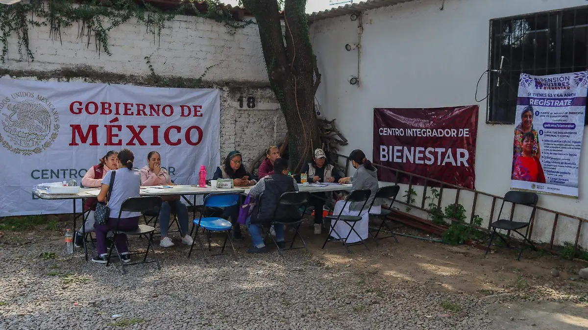 SJR_Llaman a consultar