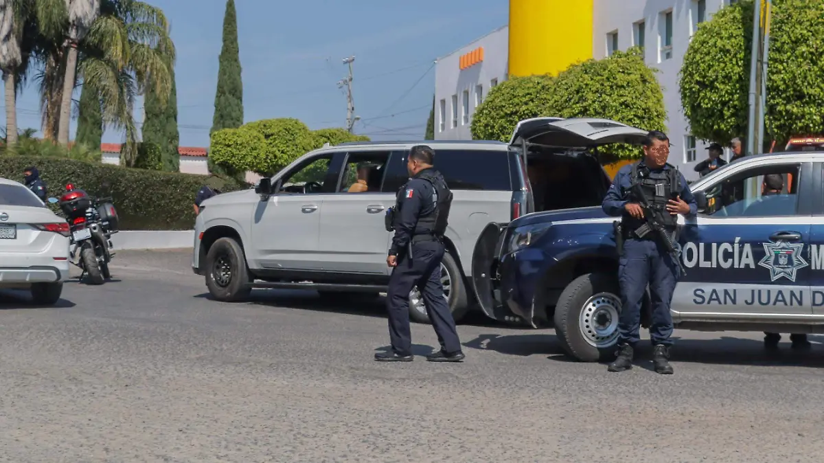 040226_operativo_policial_hotel castelo_CO (7)